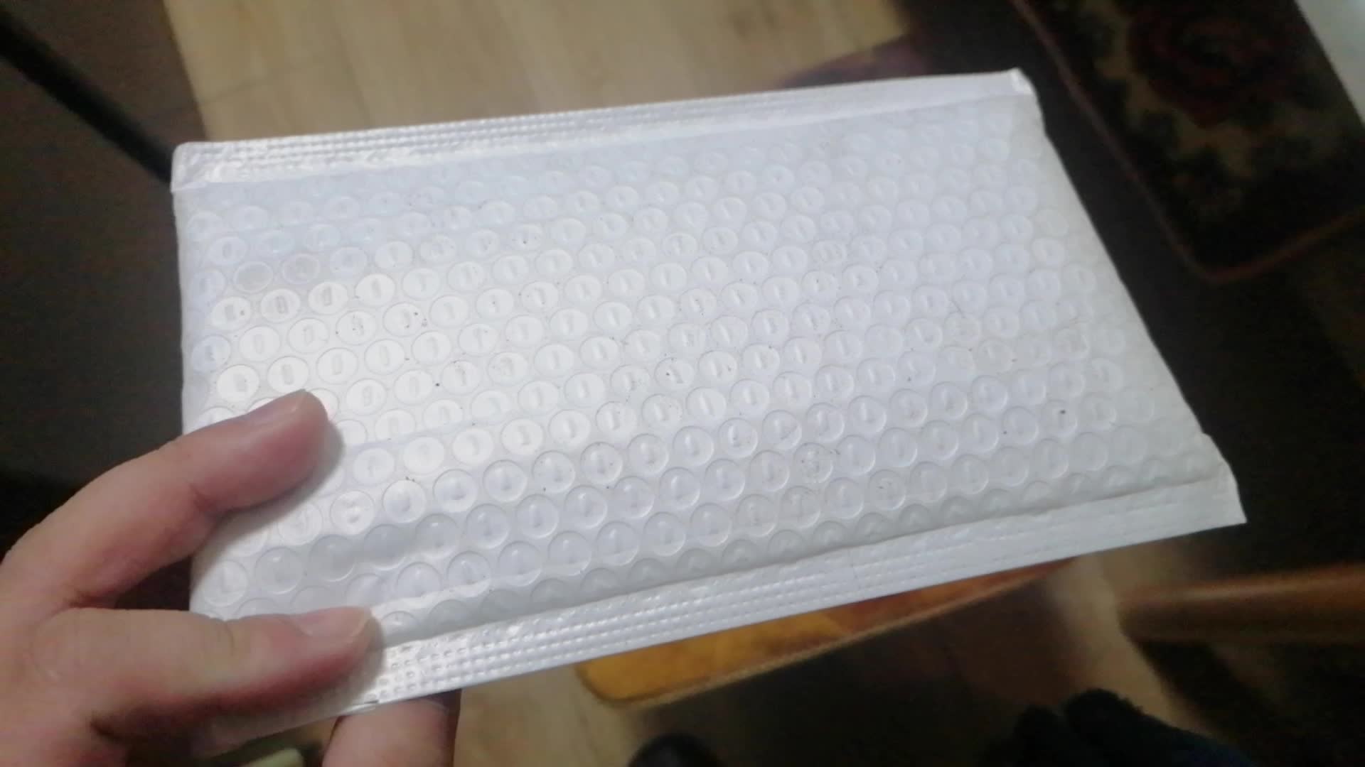 12包邮的小米随身LED灯(AL003)开箱