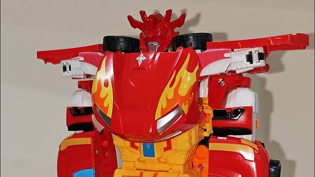 这是我见过最抽象的烈焰星神合体玩具了