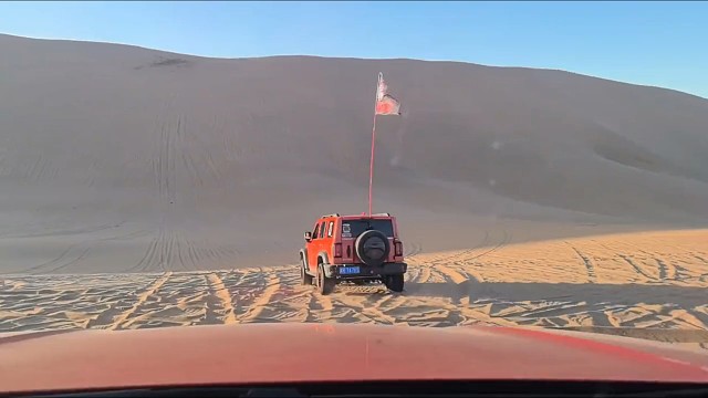 我妈敲门问我在干啥