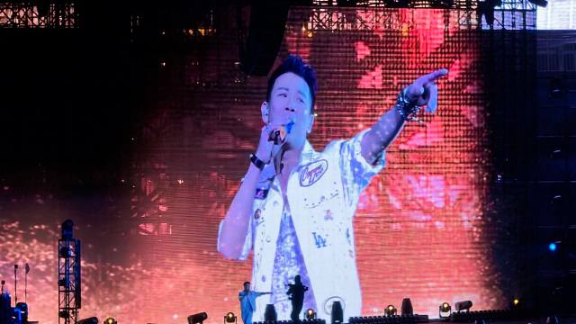 华为mate70“陶喆神级现场测试”流沙