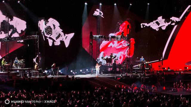 华为mate70“陶喆神级现场测试”小镇姑娘