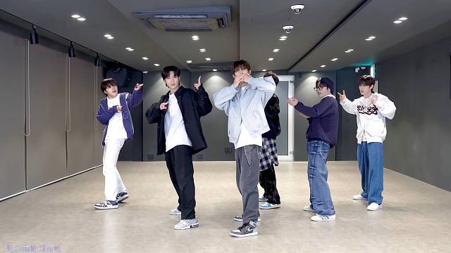 『4K镜面扒舞』The Wind-I Don't Thing放大镜面练习室 放大+加亮+替换音源 扒