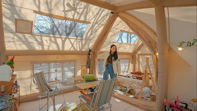 我用超大型套间帐篷，搭出来小型房子，在里面享极致奢华野营