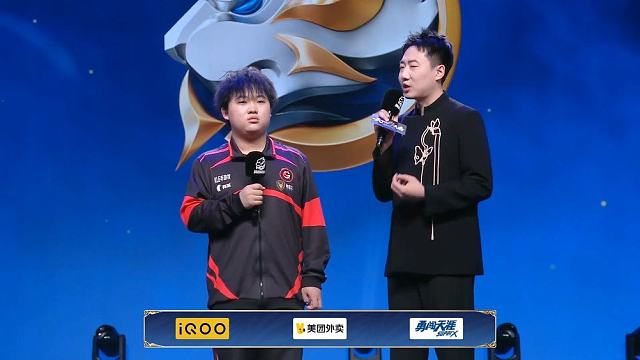 【赛后采访：新宇】“换线是教练让换的，后面没换怕出现什么危险”“主要困难在BP上”“祝福的影响大一些