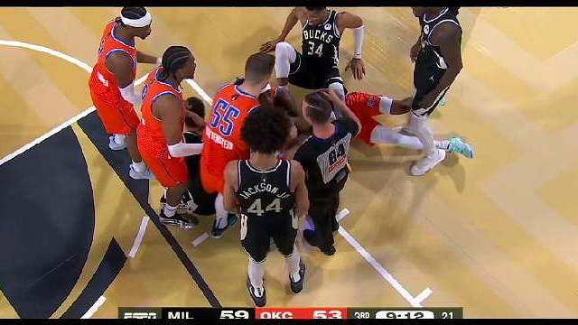 多尔特这是要干裁判？