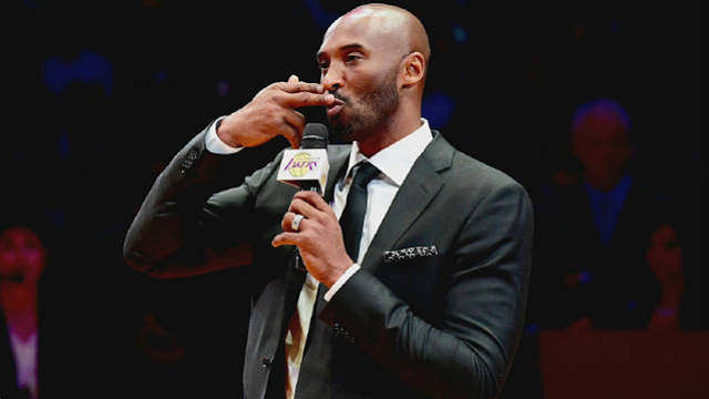 “那些你起早努力的时光，那些你熬夜努力的夜晚，那些你太累觉得再也站不起来，却依然支撑自己起身的夜晚，