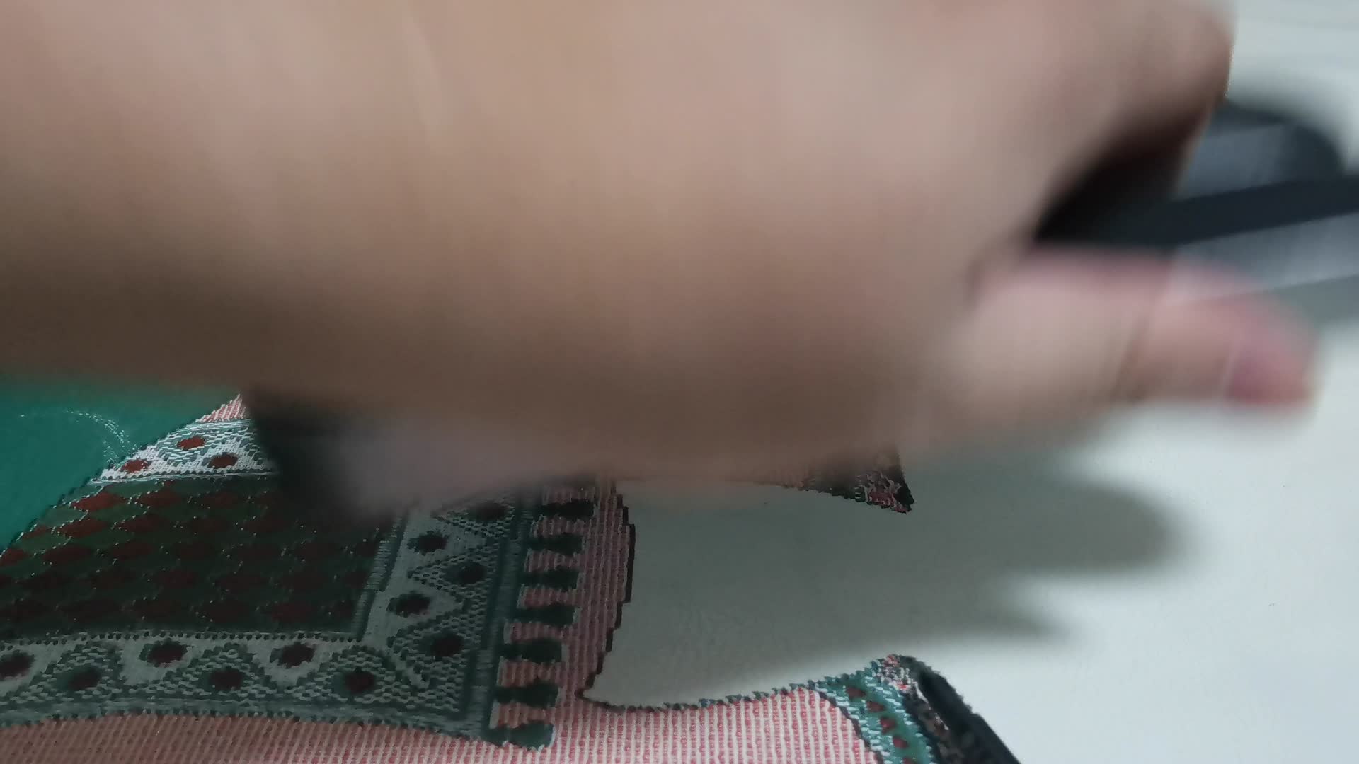 图吧日常开箱(26.7包邮的随机固态 群联3111镁光原片 10包邮的VGA转HDMI 25包邮的维