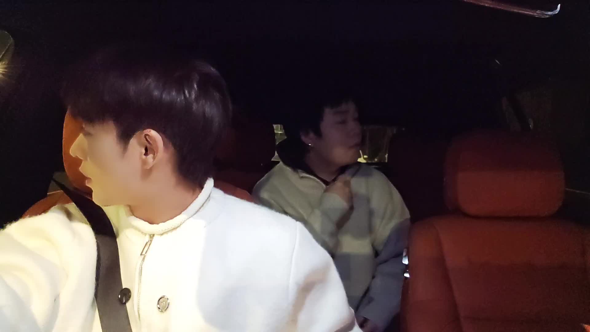 【子圣-798】“纯欲姐妹局”奥利奥最终还是选择了小天九