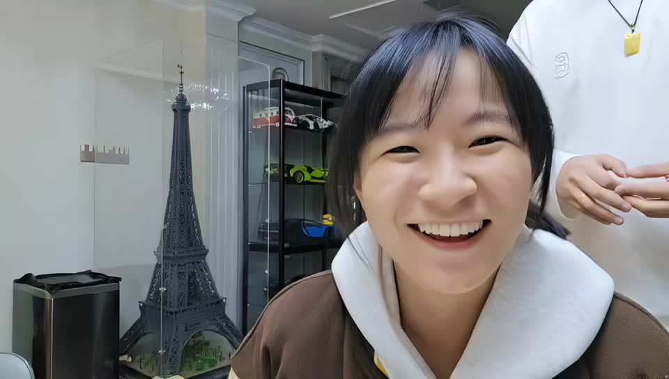 我惊呆了，范姐竟然有权利封直播间？