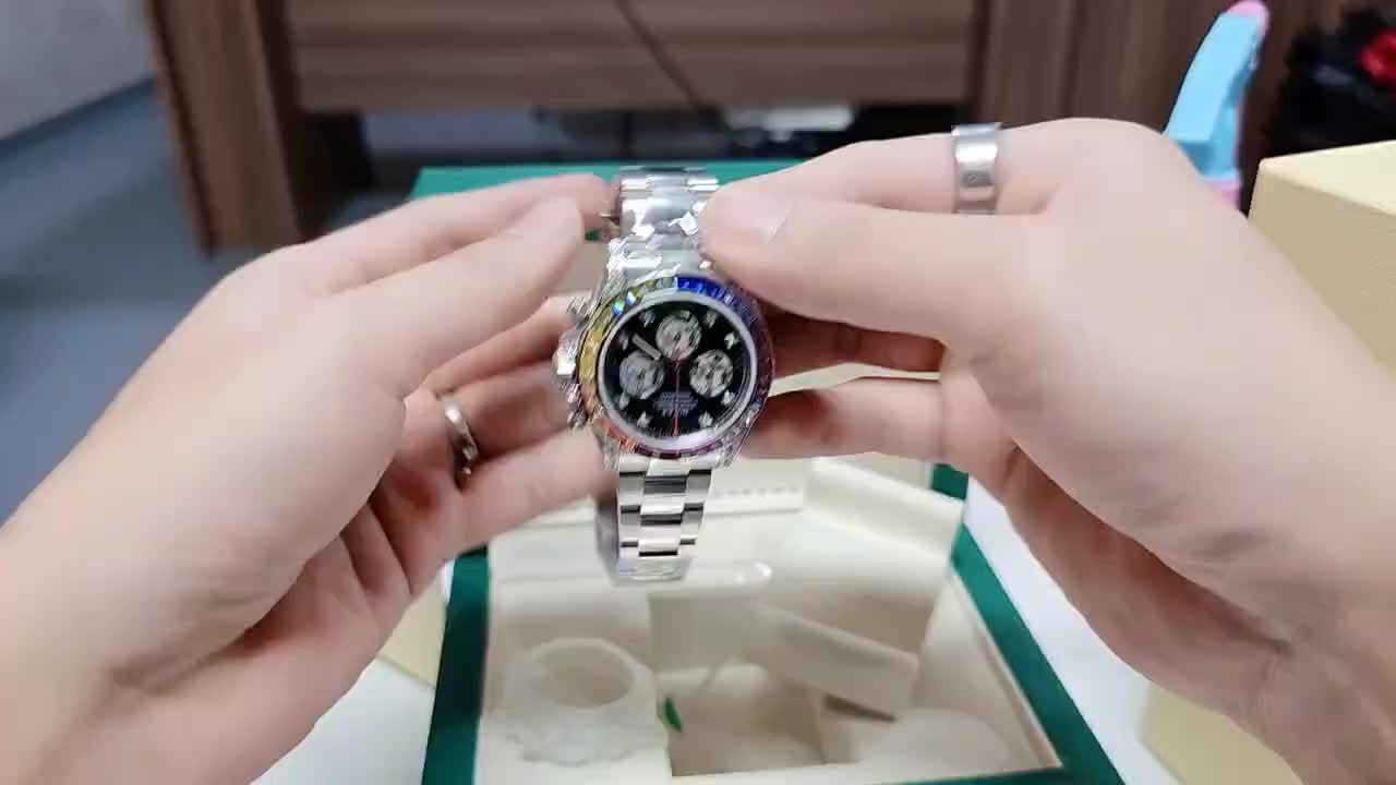 我开劳斯莱斯，就算这表是假的人家也认为是真的！