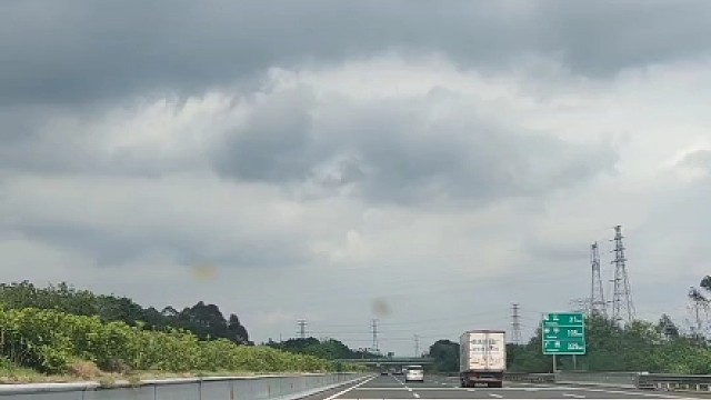 开车撞到电动车#交通事故 #每天一个用车知识