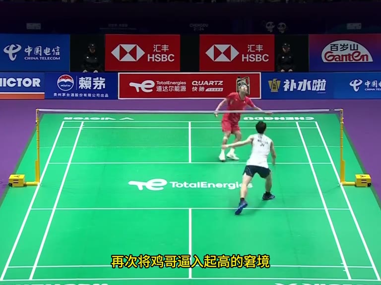 李梓嘉极致的攻防，逼得李卓耀俯身贴地飞行