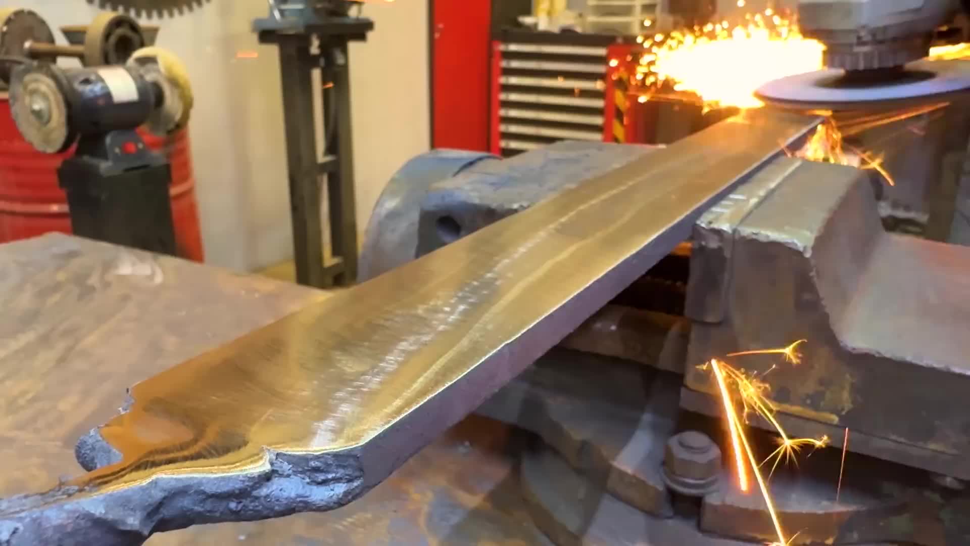 Epic Sword Build Forging a Short Zweihande
