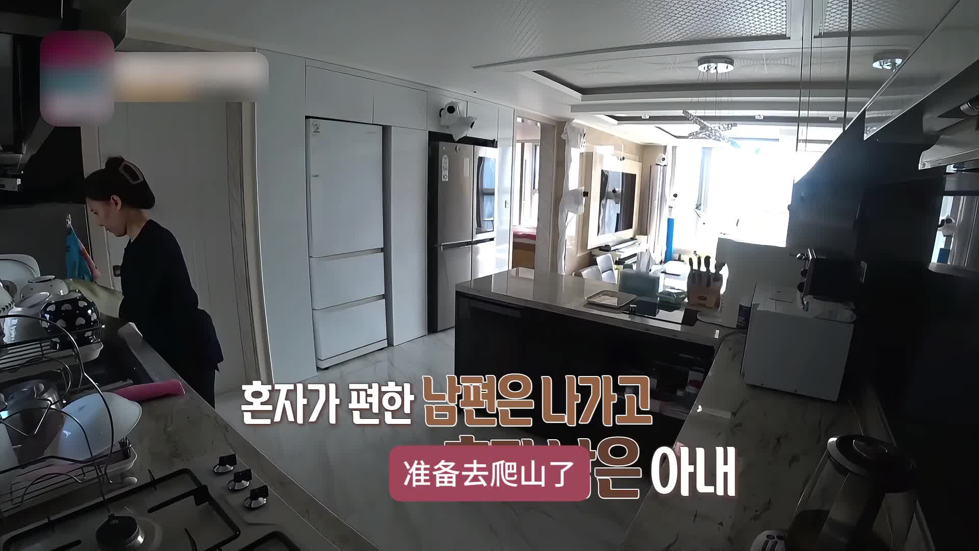 男人在家高冷出门沾花惹草，妻子当场霸气离婚