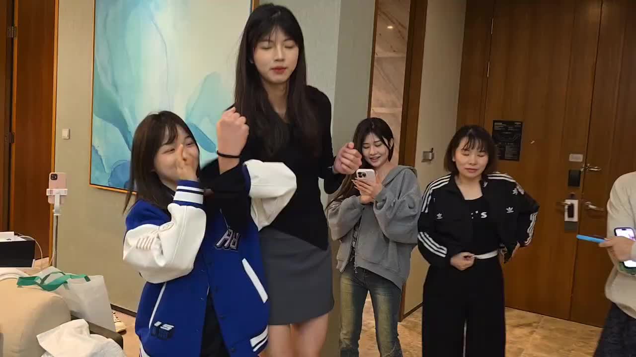 【集梦会长】穿上高跟鞋的188到底有多恐怖