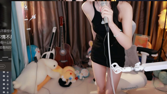 我只能说凤凰传奇唱的都不如小叮当