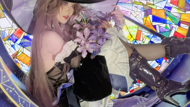 无所不知的存在，我向你发问——