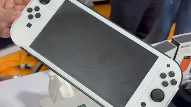 配件制造商Genki展示NS2相关配件 或将于四月份与主机一同发布