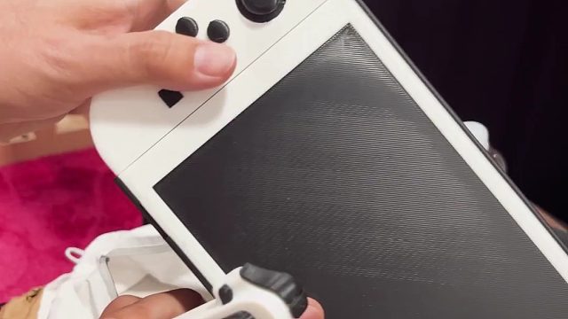 IGN上手配件商Genki的Switch2模型