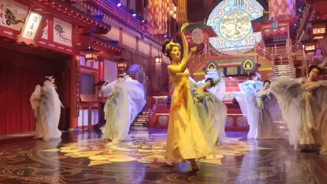 今日无事，勾栏听曲