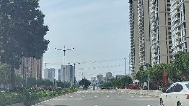 想不通啊！电瓶车闯红灯为什么还要担责任？#行车安全 #驾驶技巧 #汽车知识分享 #美好生活一路捷达