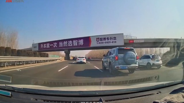 我以为他俩要撞上了呢...
结果小丑却是我自己....