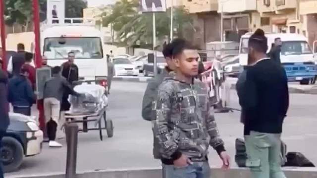 老外恶搞真逗趣