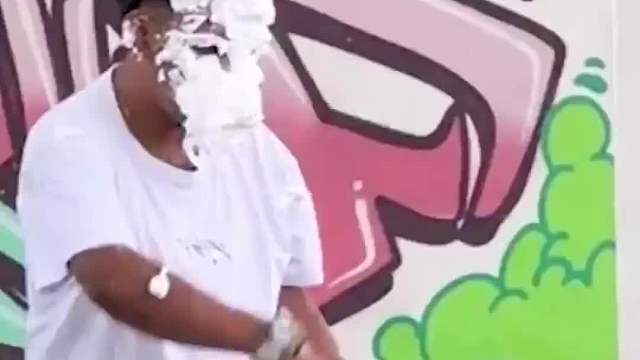 莫贪小便宜哦？整人的纸箱