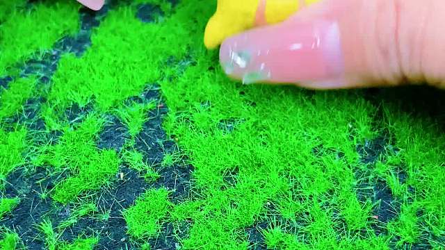 萌趣！小猪佩奇乔治逛西瓜宝贝宠物店