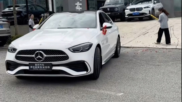 提新车时需要注意检查这几个地方的生产日期#汽车知识分享