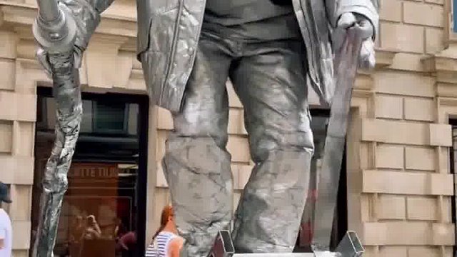 这手臂力量也太强大了吧。