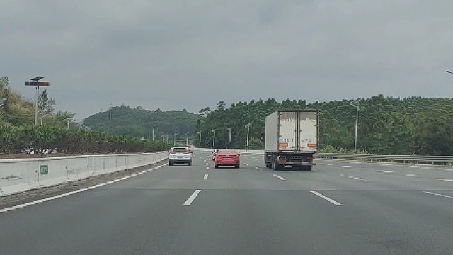 高速驾驶技巧 老司机教你识别跑高速的各种测速限速方式#每天一个用车知识 #高速行车安全 #老司机跑高