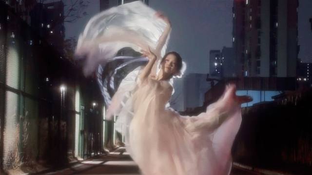 别不开心了，我为你跳支舞吧~