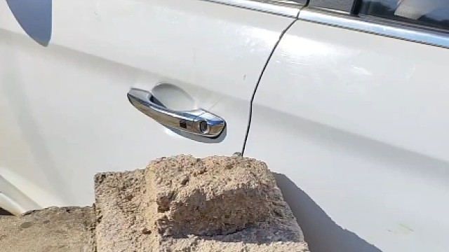 回农村窄路转弯，这种情况如何脱困、不剐蹭！