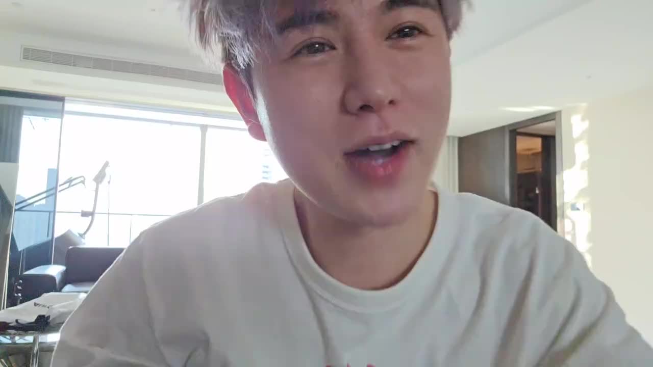 【童锦程】我钱都在我妈手里，我爸六十大寿我咋给他买礼物呀