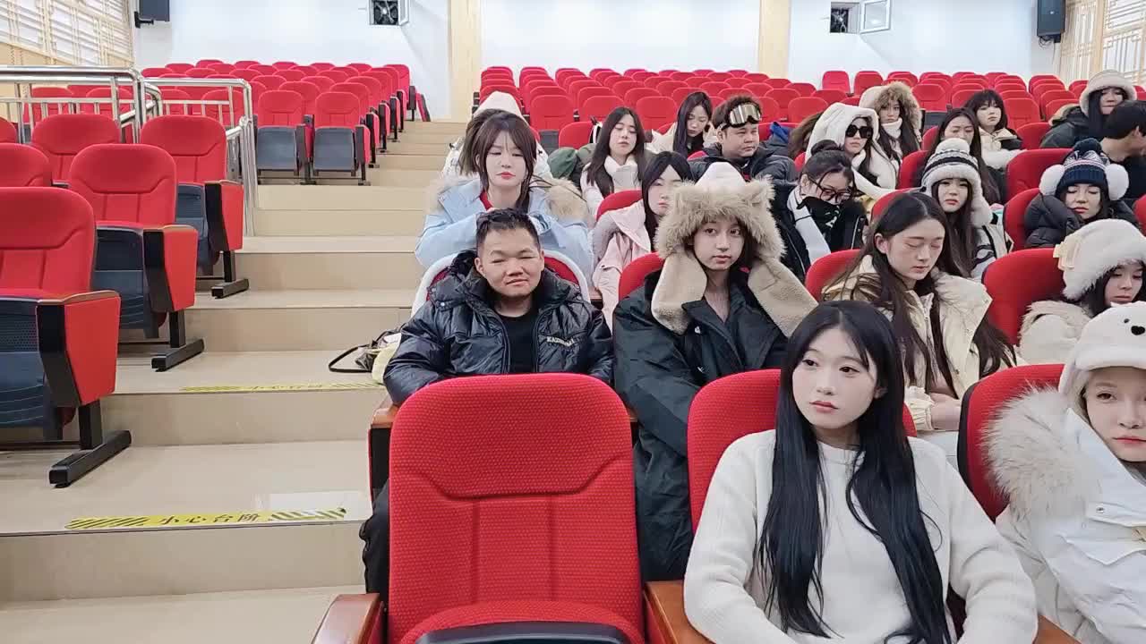 小胖对这次团播出现的问题有自己的看法，让他讲发言讲讲！