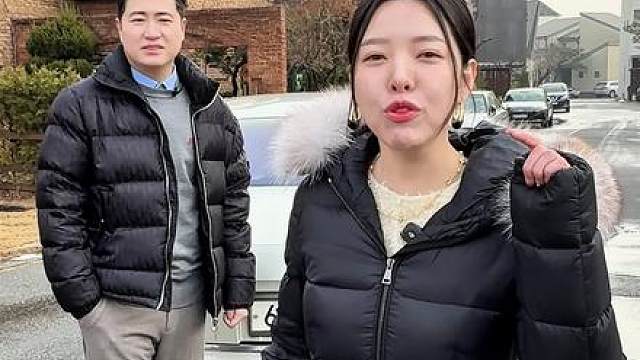 过年送礼，宾利车主后备箱都有什么，来看看这个#外国媳妇#过年#送礼