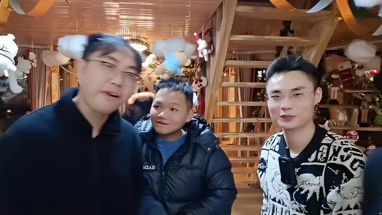 小李子激情演绎原配与小三的碰撞，给我看恶心了兄弟们！