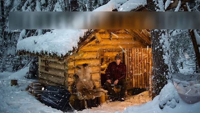 暴风雪来袭！一个人在丛林小木屋度过惊险一夜
