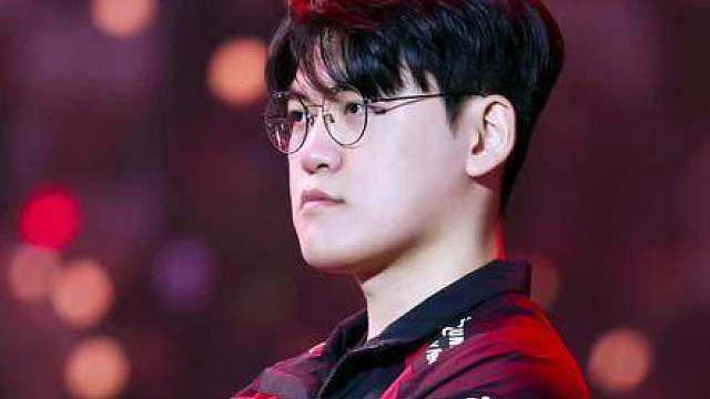 能否信任在下路的表现。​​​