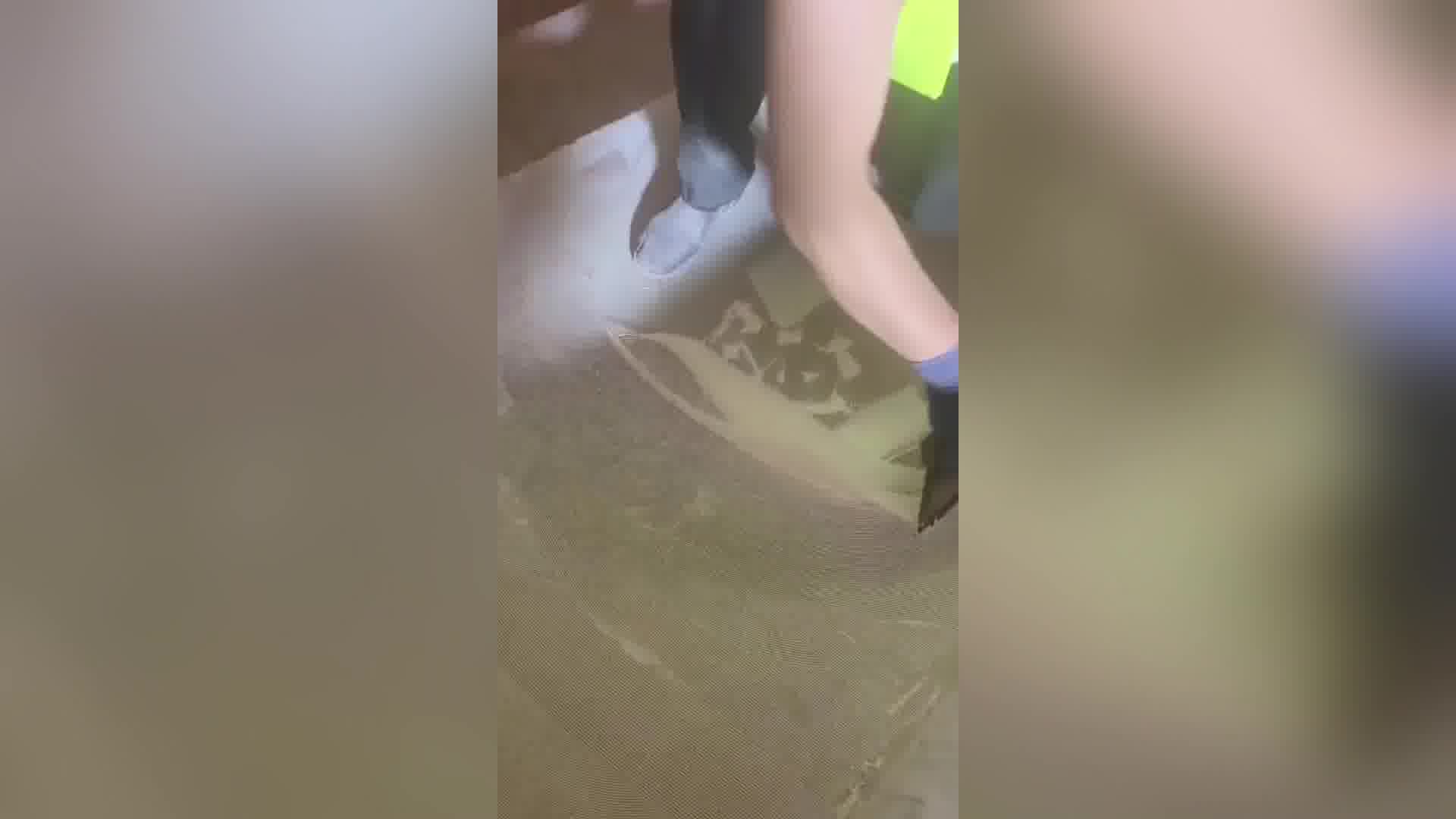 塑胶地板原来是这样施工的