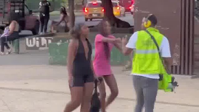 超萌！老外搞笑笑到撒娇