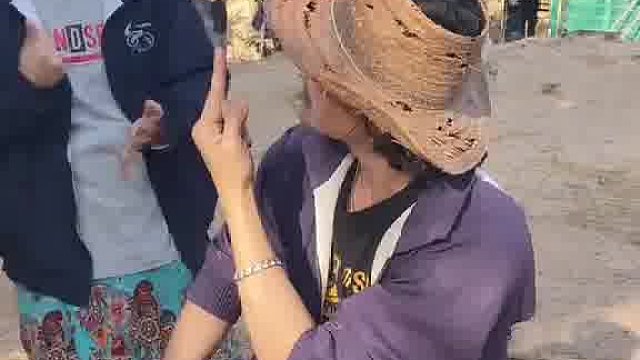 超绝老外恶搞笑到笑到傻眼