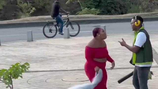 牛！老外搞笑懵到不知所措