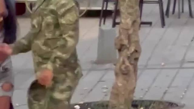 怪！老外恶搞笑到笑到癫狂