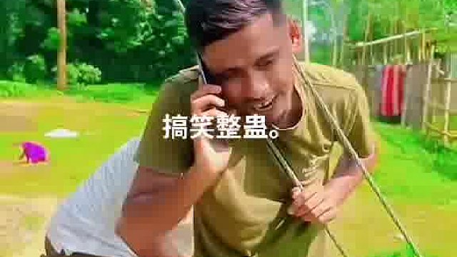 吸睛老外恶搞笑到浑身颤抖