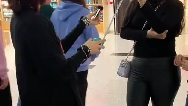 逗笑！老外趣味耍宝时刻