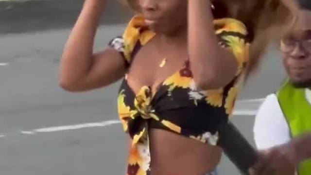 超燃！老外恶搞懵到对方笑到颤抖