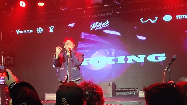 听东哥《Lean on》的三年又三年