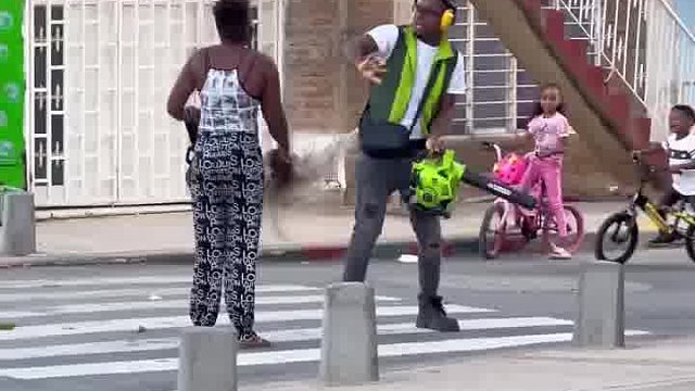 诙谐！老外恶搞笑到笑到岔气